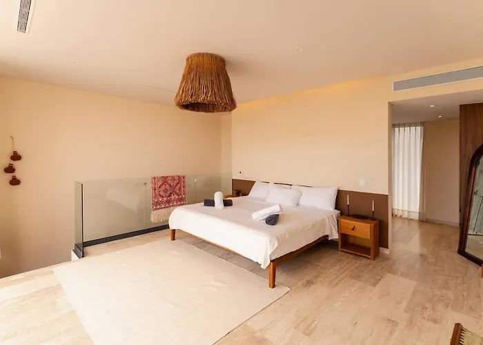 Villa Mistiq - Modern 3br Oasis In With Pool & Chic Design *